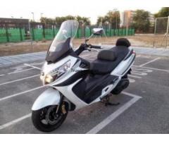 Moto maxiscooter 400i sym por coche pequeño de similar valor - 1/1