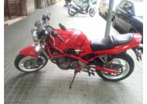 Moto por furgoneta