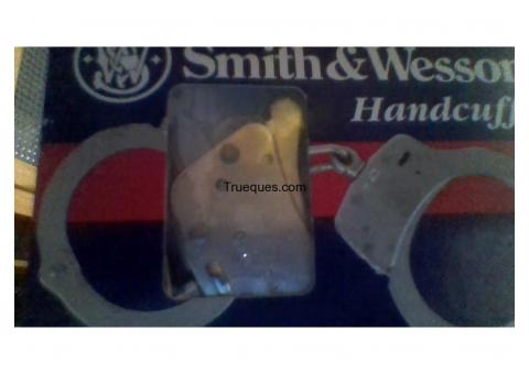 Esposas/grilletes/marrocas smith&wesson original