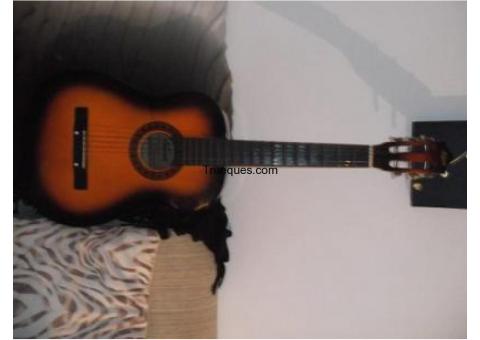 Guitarra acustica kapok