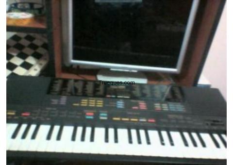 Teclado yamaha pss 580