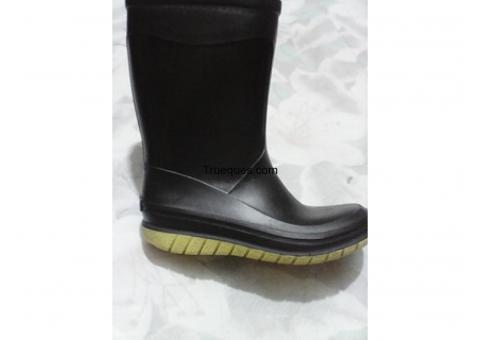 Botas infantiles de hule para el agua, marca panam y buble gummers no.14 y no.17 $150