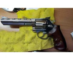 Revolver 38/357 en acero inoxidable por detector de metales
