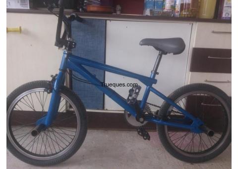 Bicicleta de friestail bmx por tablet o herramienta electrica