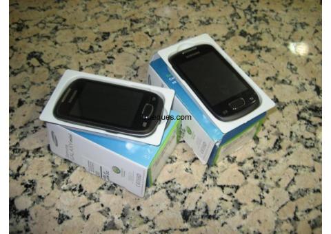 2 moviles sansung galaxi mini por por portatil en buen estado