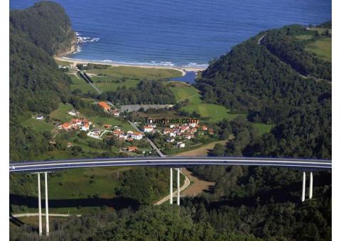 Casa 2plantas con finca y horreo por piso