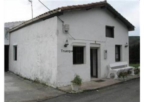 Casa rural con terreno por piso