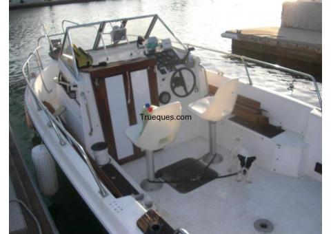 Barco de pesca y recreo por coche ó furgoneta.