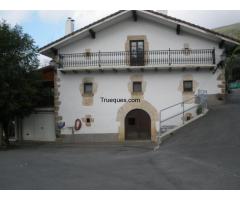 Caserio con terreno por casa con terreno en guipuzcua