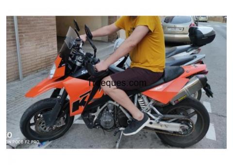 Ktm 950 supermotar. en perfecto estado, solo dos propietarios