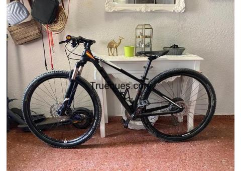 Bicicleta cube reaction carbono c62 2018