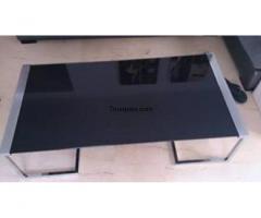 Mesa baja con cristal negro patas de cromo - 1/1