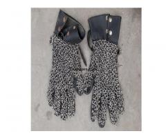 Cota de malla medieval en guantes - 1/1