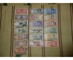 Monedas y billetes venezolanos viejos