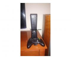 Xbox 360 slim 250 gb + 1 mando + auriculares con microfono + 11 juegos - 1/1