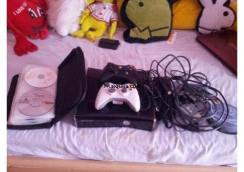 Xbox360 slim 2 mandos + hdmi + 70 juegos