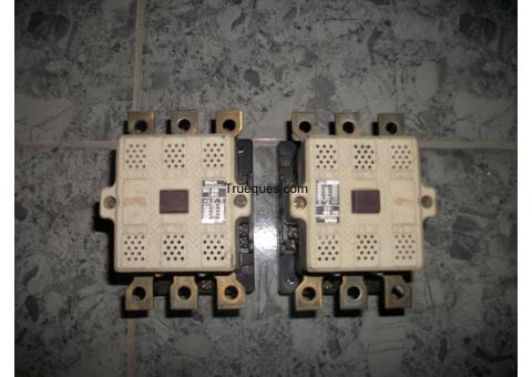 Contactor trifacico 150 amp entre otros