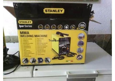 Maquina de soldar stanley max 140 amperaje varia