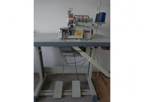 Máquina overlock