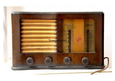 Aparato de radio de los años 40 para coleccionista perfecto estado y funcionando