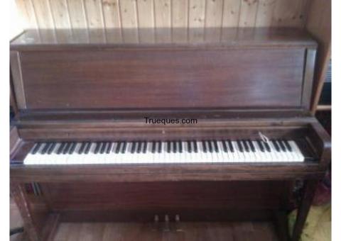 Piano vertical wurlitzer