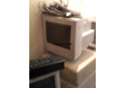 8 pentium 3 en buen estado con un suiche de internet con sus cables y un modem cantv