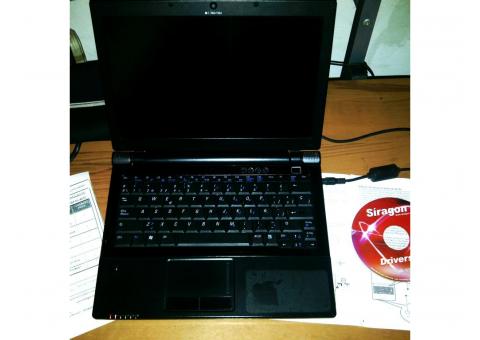 Laptop siragon por gallinas ponedoras