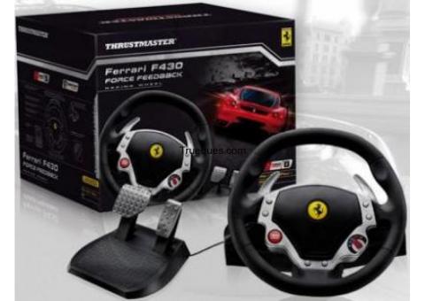 Volante thrustmaster f430 con menos de 10 usos.