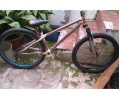 Bicicleta de dirt-street a acavar - 1/1