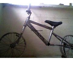 Monopatin y bicicleta rin 16