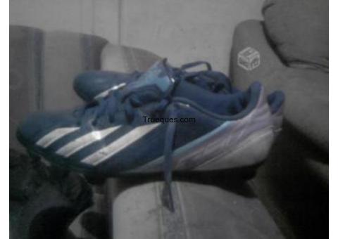 Zapatos de futbol