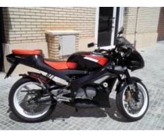 Aprilia rs tuono 125 con solo 1000 kms practicamente por estrenar - 1/1