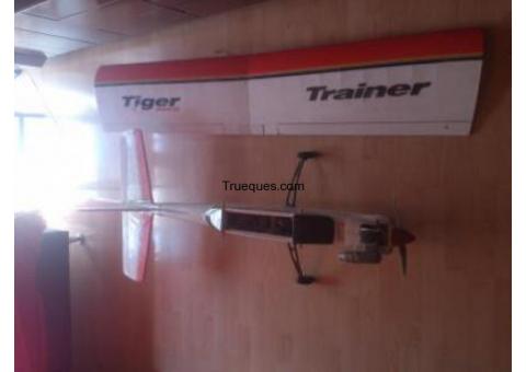 Avion gasolina radio control thunder tiger mkii