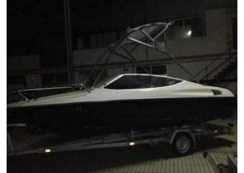 Barca wakeboard de 170cv de 4 tiempos bayliner capri