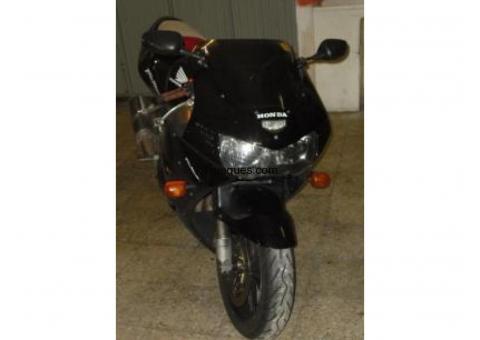 Cbr 900 rr fire black